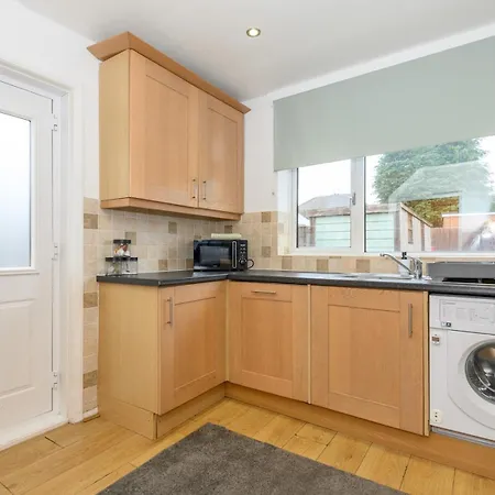 Holiday home Pass The Keys Divine Spring Escape - Spacious Home-roundhay Park Leeds (West Yorkshire)