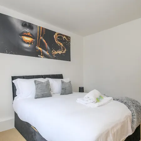 Pass The Keys Divine Spring Escape - Spacious Home-roundhay Park * Leeds (West Yorkshire)